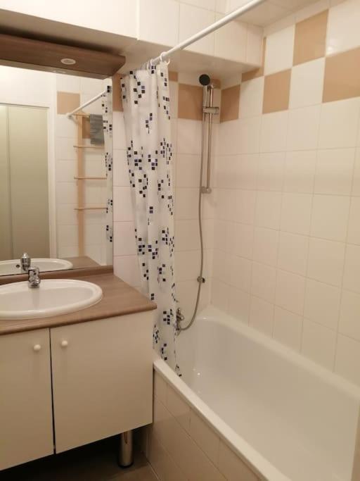 Fadil Apartment Valenciennes Exterior photo