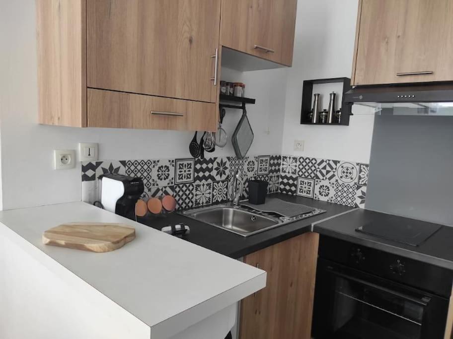 Fadil Apartment Valenciennes Exterior photo